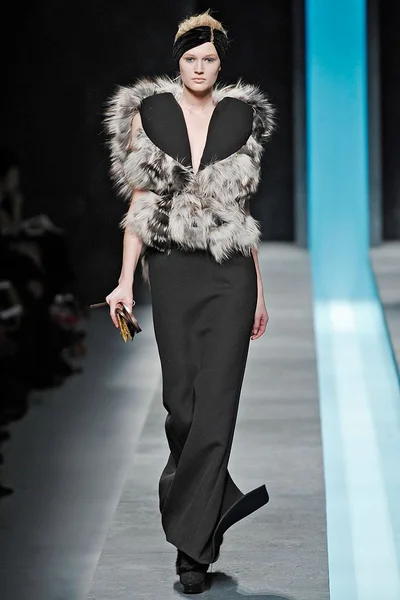 Look 43